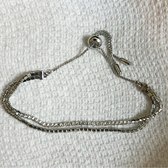 NWT Jones New York Annabelle Bracelet White Gold Plates Ajustable Closure - Picture 3 of 8